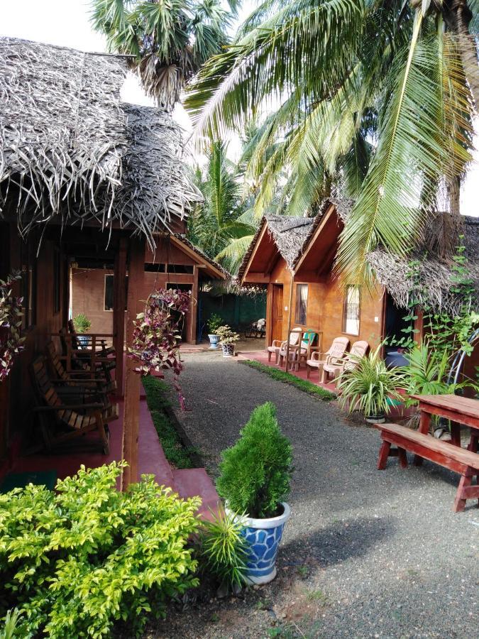 Hotel Blue Ocean Cabana Trikunamalaja Zewnętrze zdjęcie